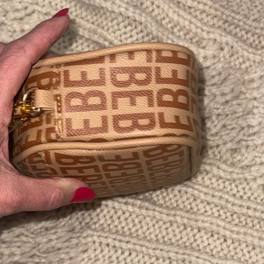 Bebe Brown Logo Crossbody Camera Bag NWT - Picture 5 of 7